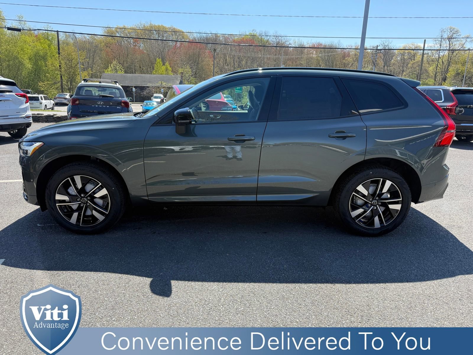 New 2026 Volvo XC60 B5 Plus w/ Protection Package Premier AWD/4WD image 5