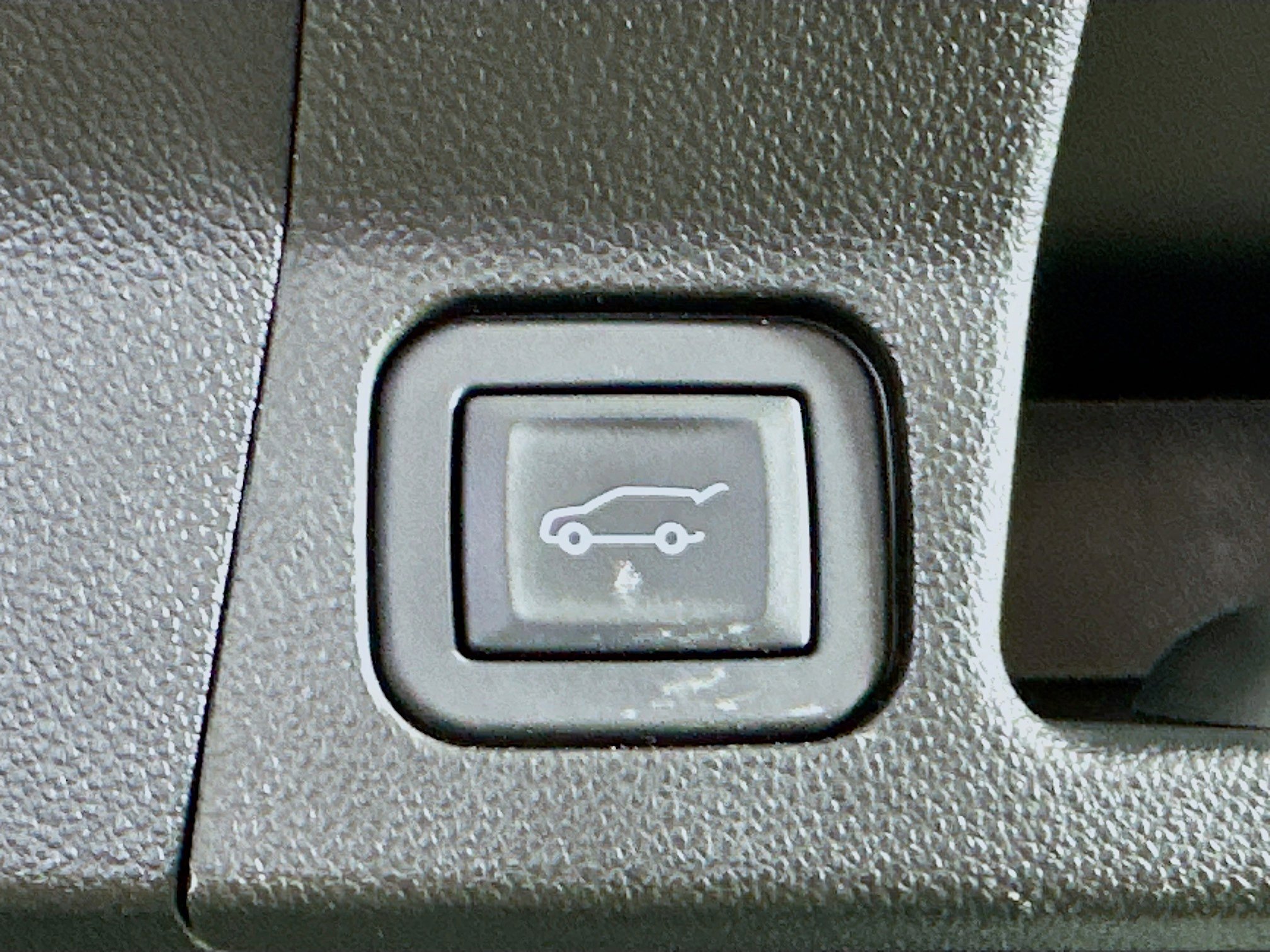 Used 2023 GMC Acadia SLE w/ Driver Convenience Package image 31