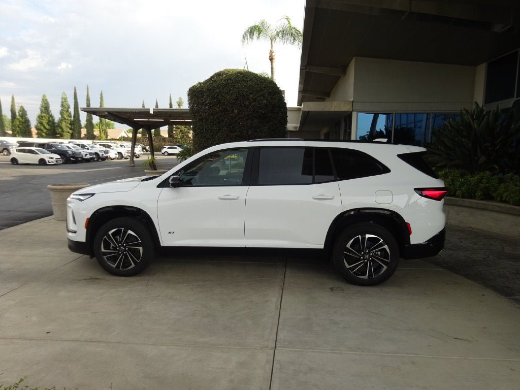 New 2026 Buick Enclave Sport Touring w/ Power Package FWD image 4