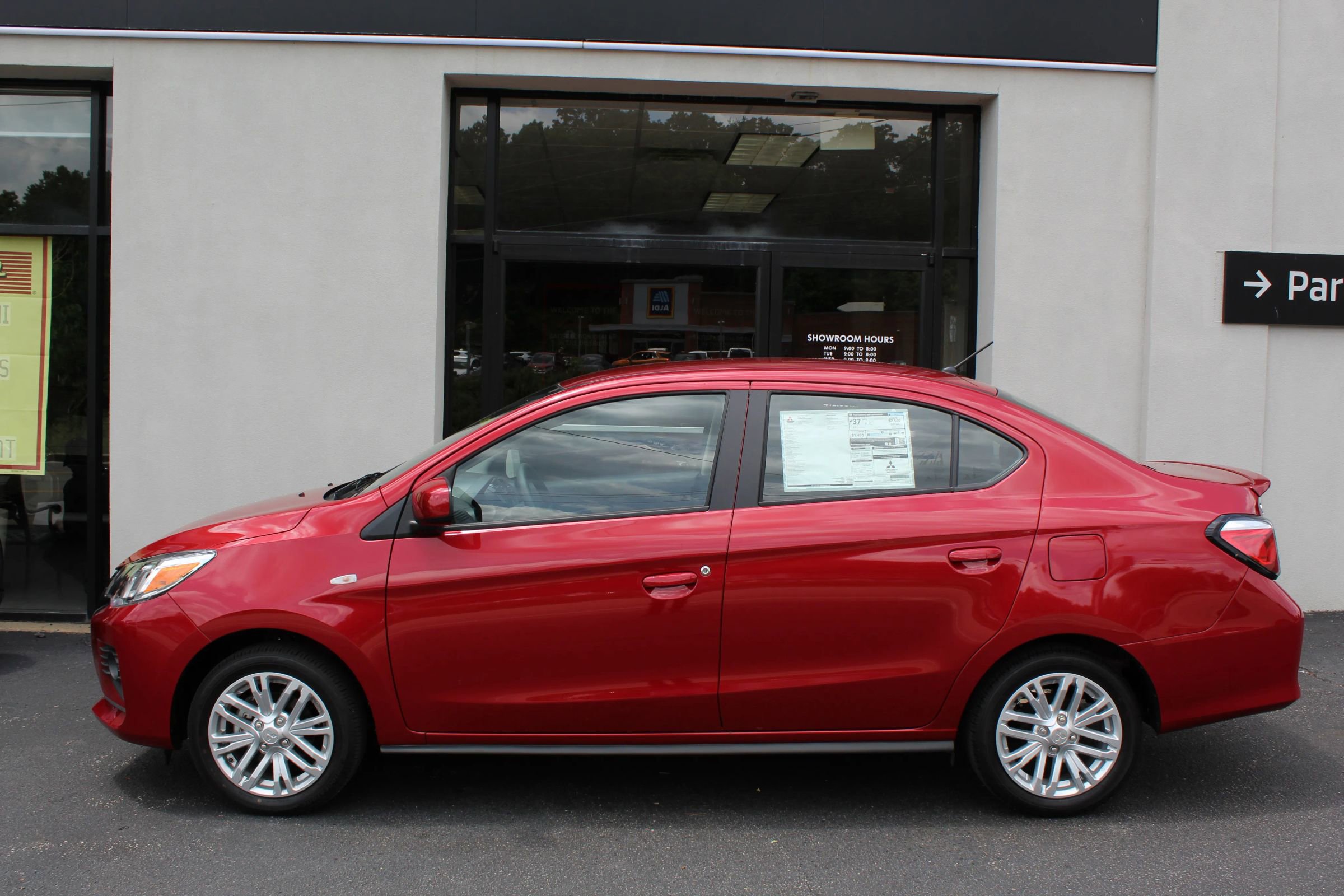 New 2024 Mitsubishi Mirage G4 LE