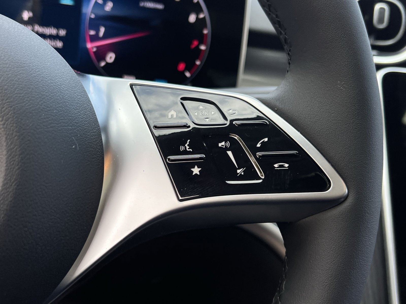 New 2027 Mercedes-Benz C 300 4MATIC Sedan image 37