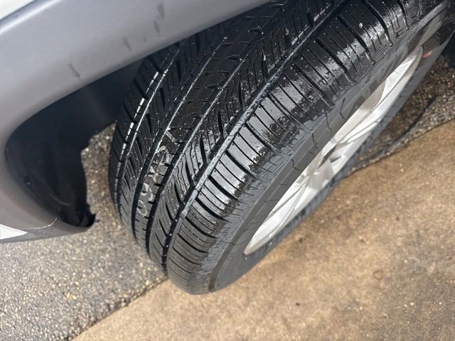 Used 2025 Jeep Compass Latitude image 9