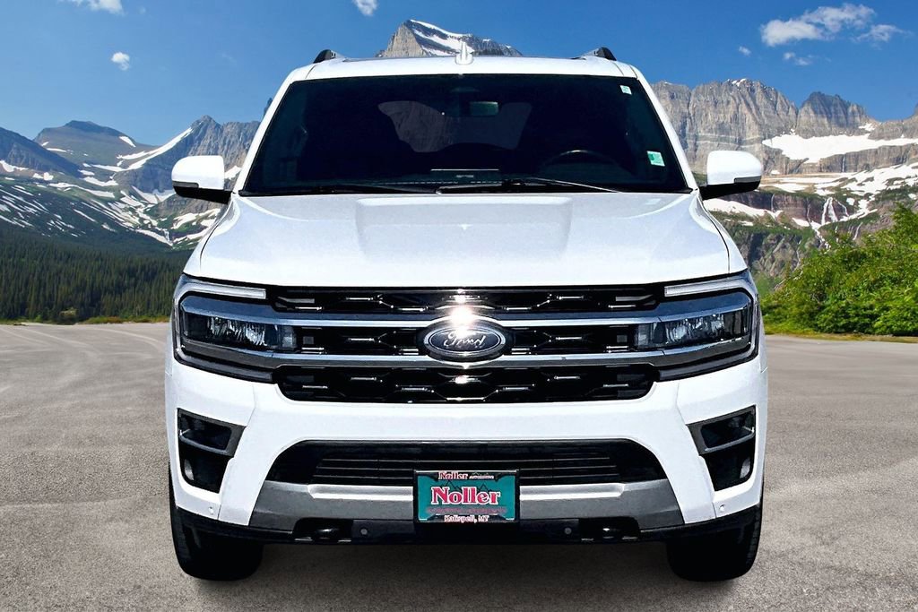 Used 2022 Ford Expedition Limited image 3
