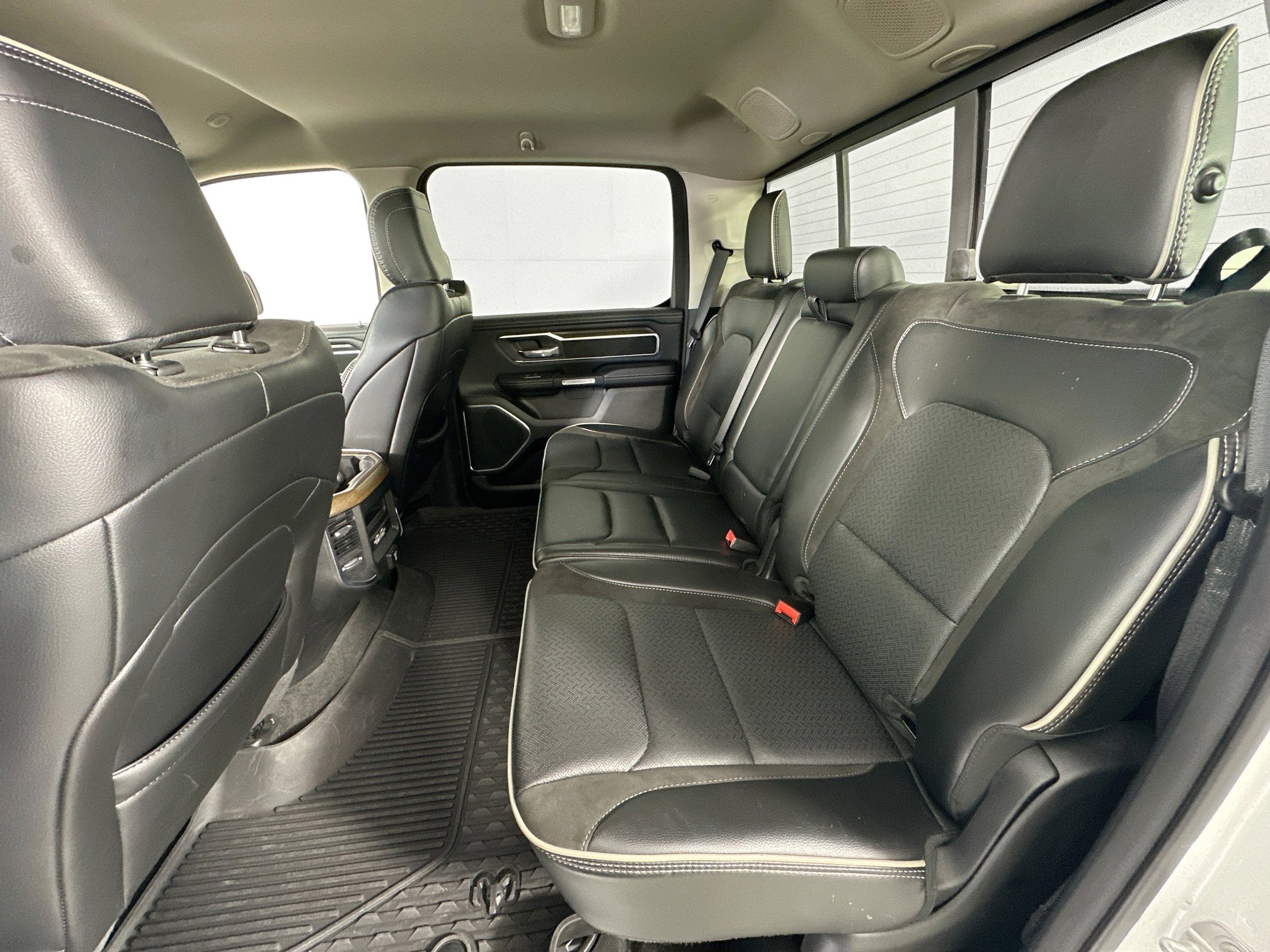 Used 2022 RAM 1500 Laramie RWD image 23