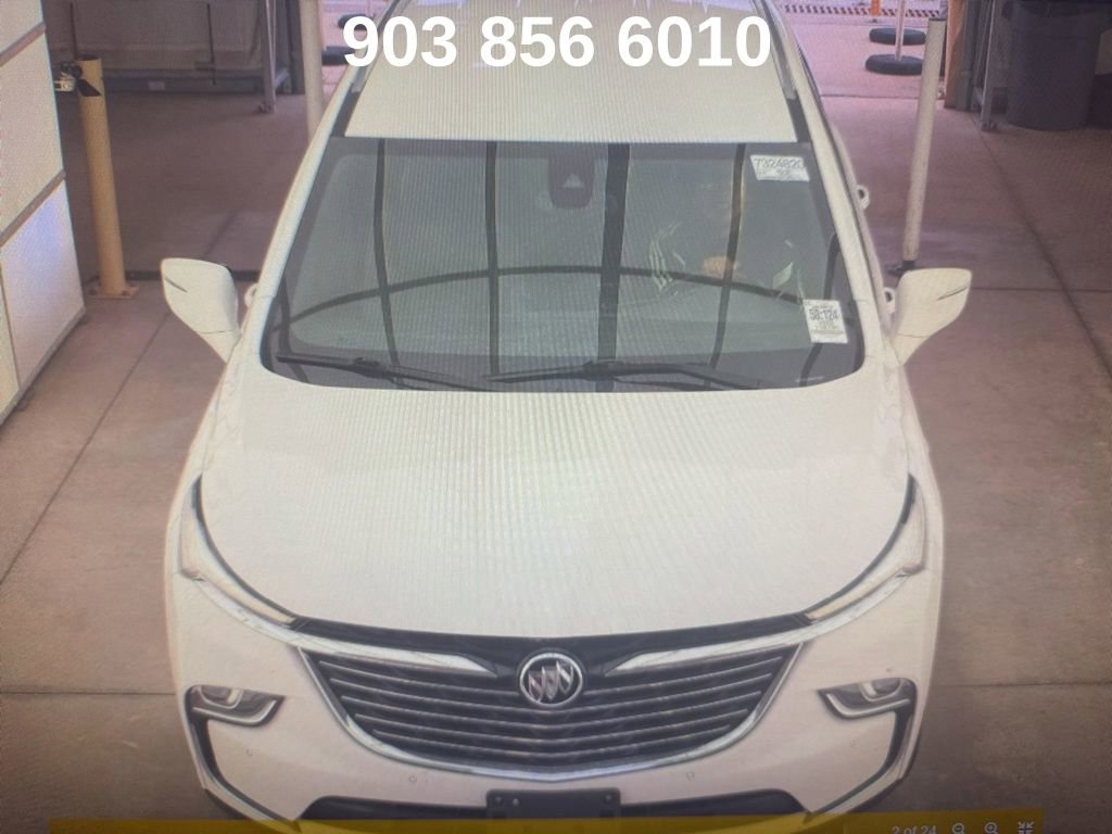 Used 2023 Buick Enclave Essence image 2