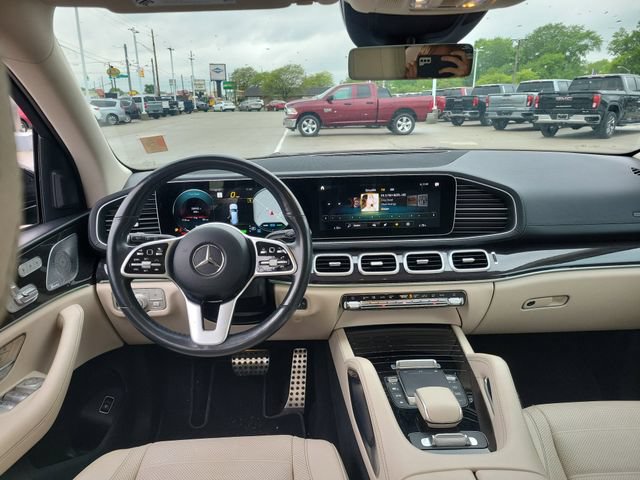 Used 2021 Mercedes-Benz GLS 580 4MATIC image 12