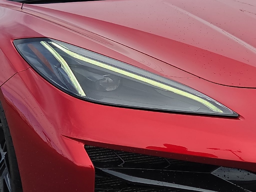 Used 2025 Chevrolet Corvette Z06 RWD image 6
