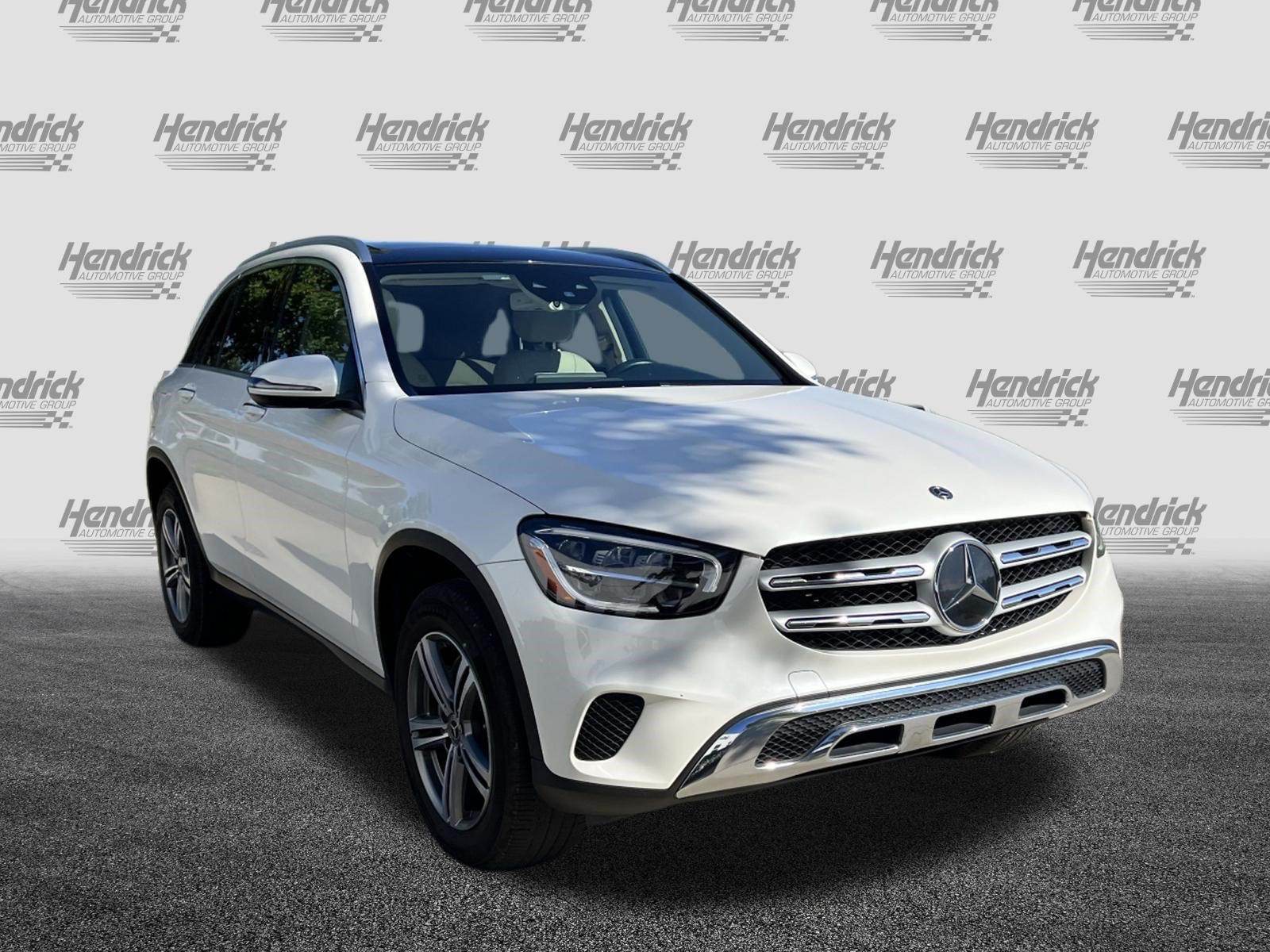 Used 2020 Mercedes-Benz GLC 300 4MATIC image 2