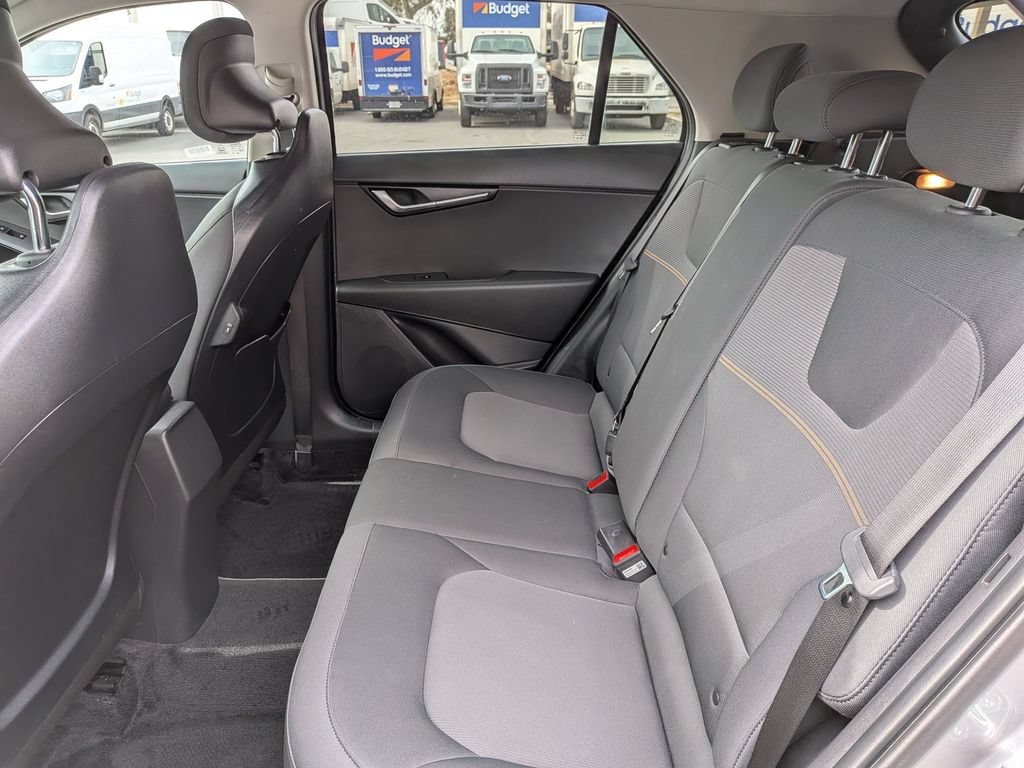 Used 2025 Kia Niro LX FWD image 27