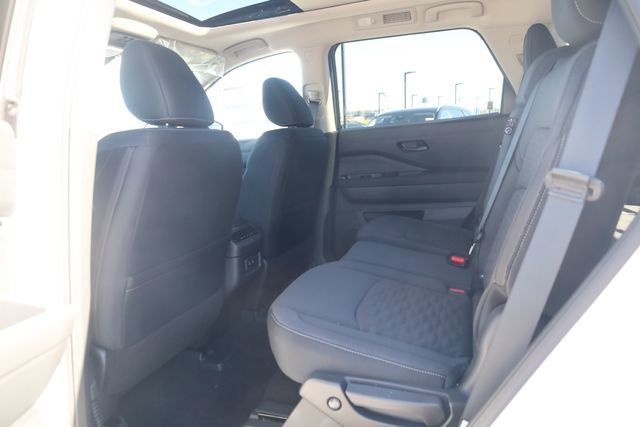 New 2026 Nissan Pathfinder SV w/ SV Premium Package AWD/4WD image 20
