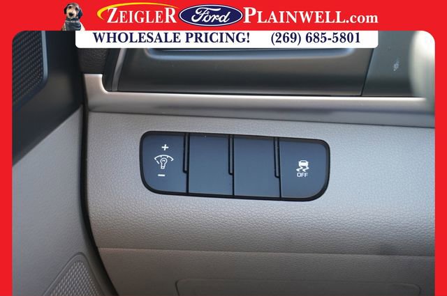 Used 2019 Hyundai Elantra SE image 28