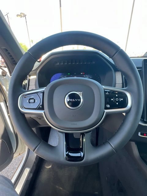 New 2026 Volvo XC90 B5 Core AWD/4WD image 10