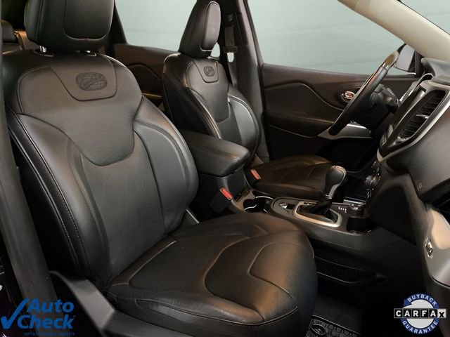 Used 2017 Jeep Cherokee Overland w/ Technology Group image 77