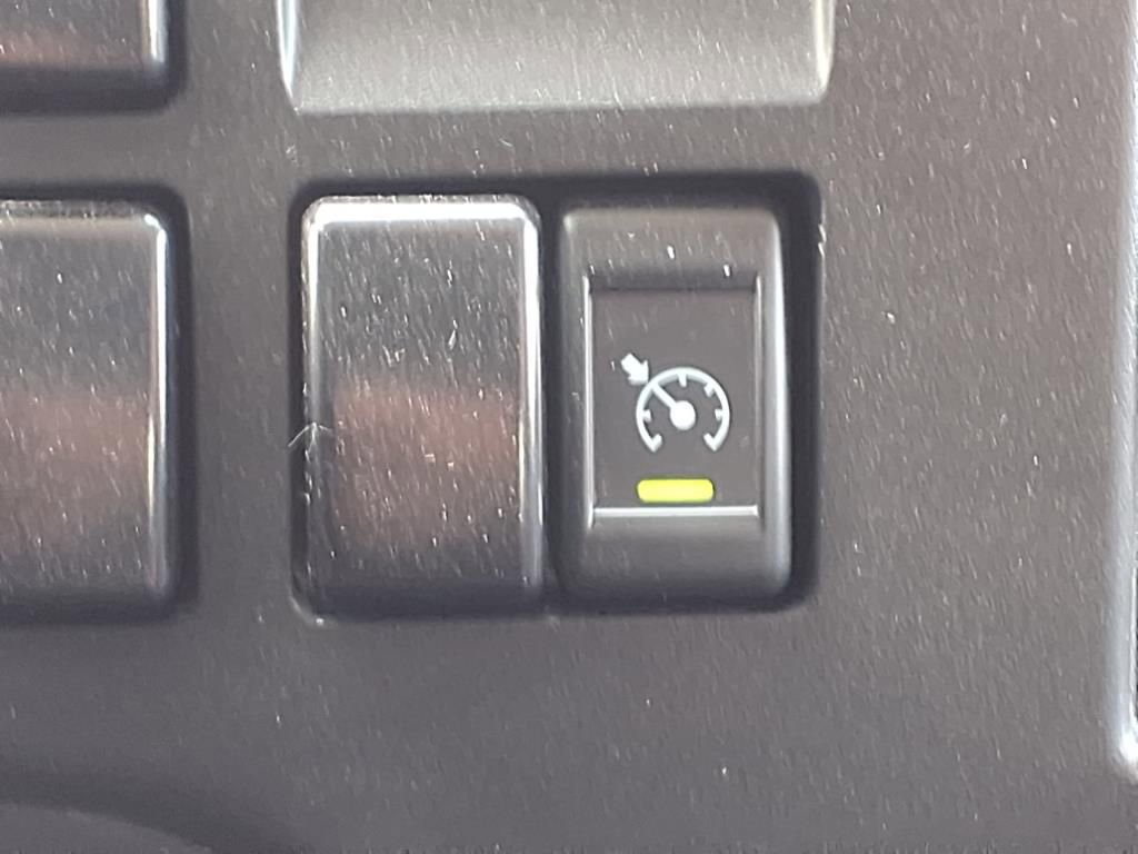 New 2025 Chevrolet Low Cab Forward image 11