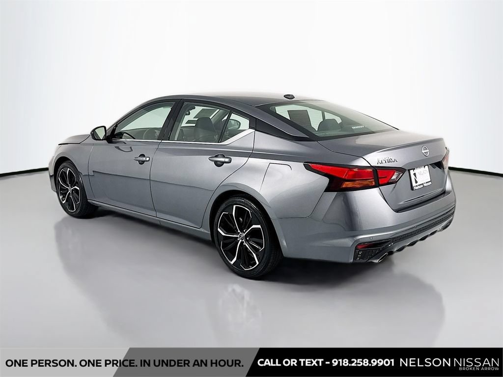 Certified 2025 Nissan Altima 2.5 SR FWD image 7