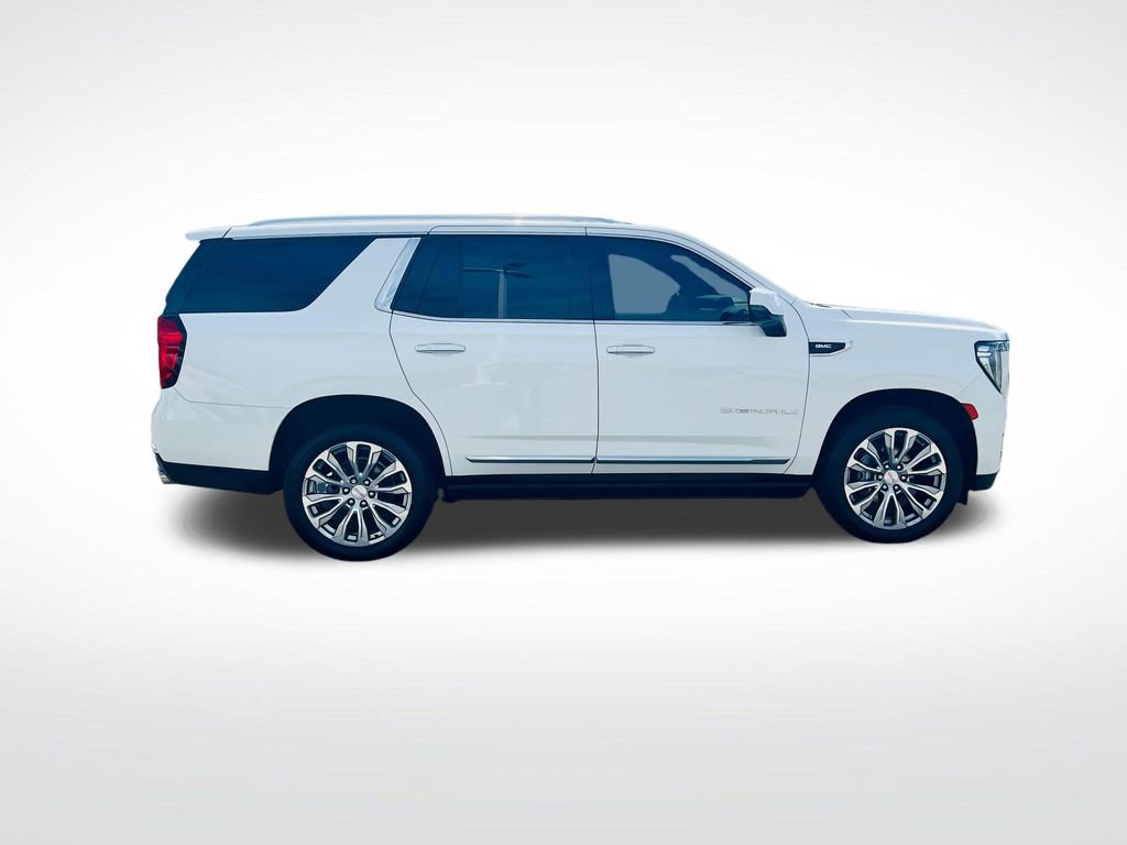 Used 2022 GMC Yukon Denali AWD/4WD image 9