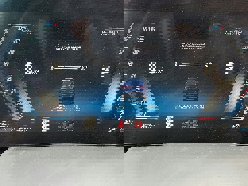 Used 2025 BMW X7 M60i image 16