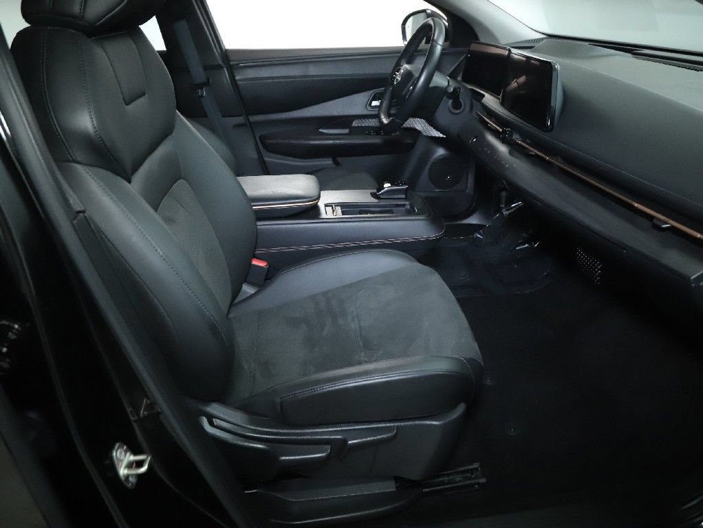 Certified 2023 Nissan Ariya FWD image 35