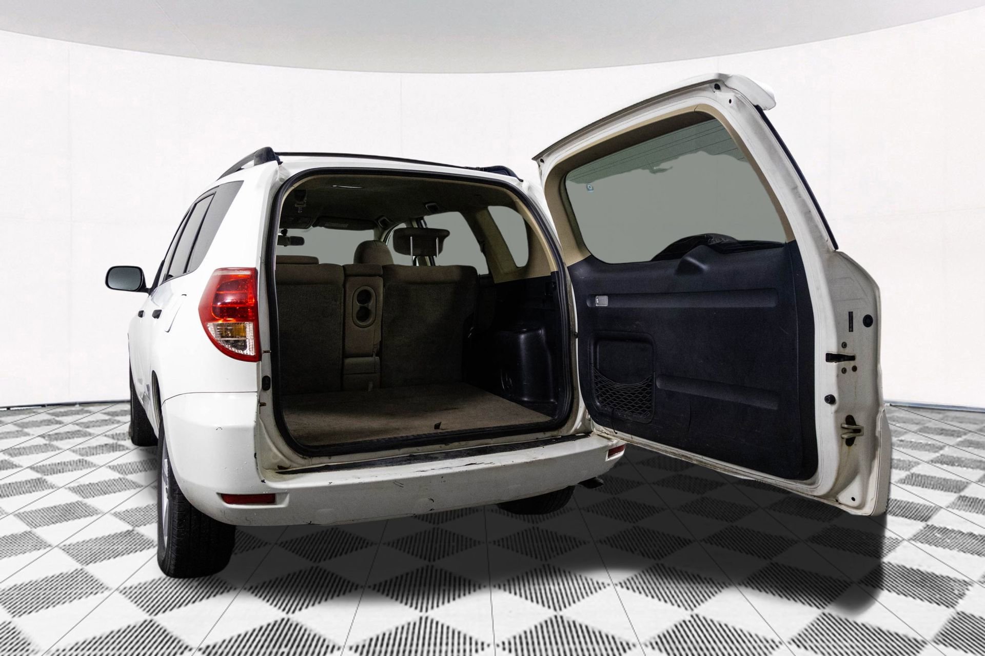 Used 2007 Toyota RAV4 4WD image 29