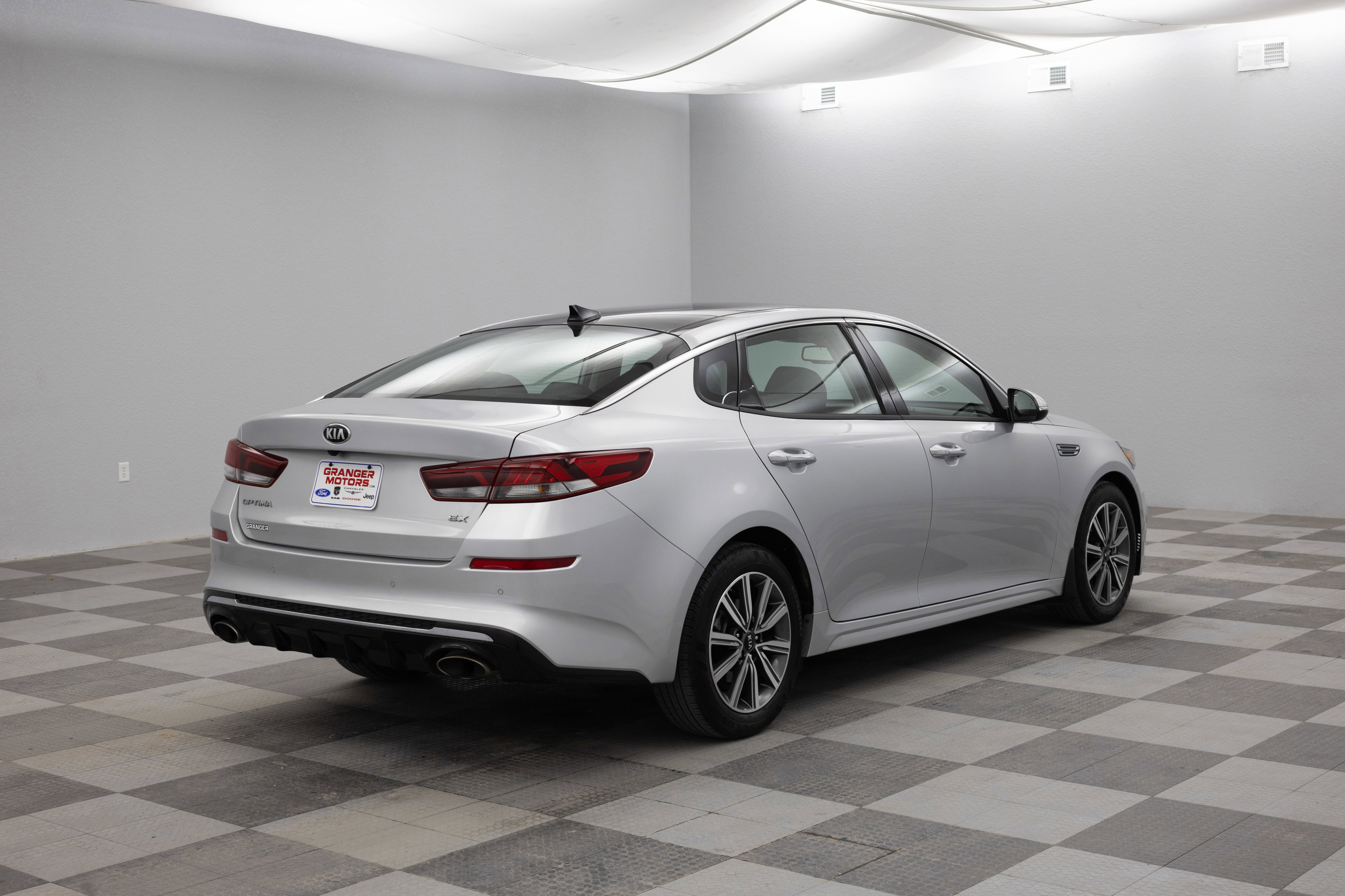 Used 2020 Kia Optima Premium image 14