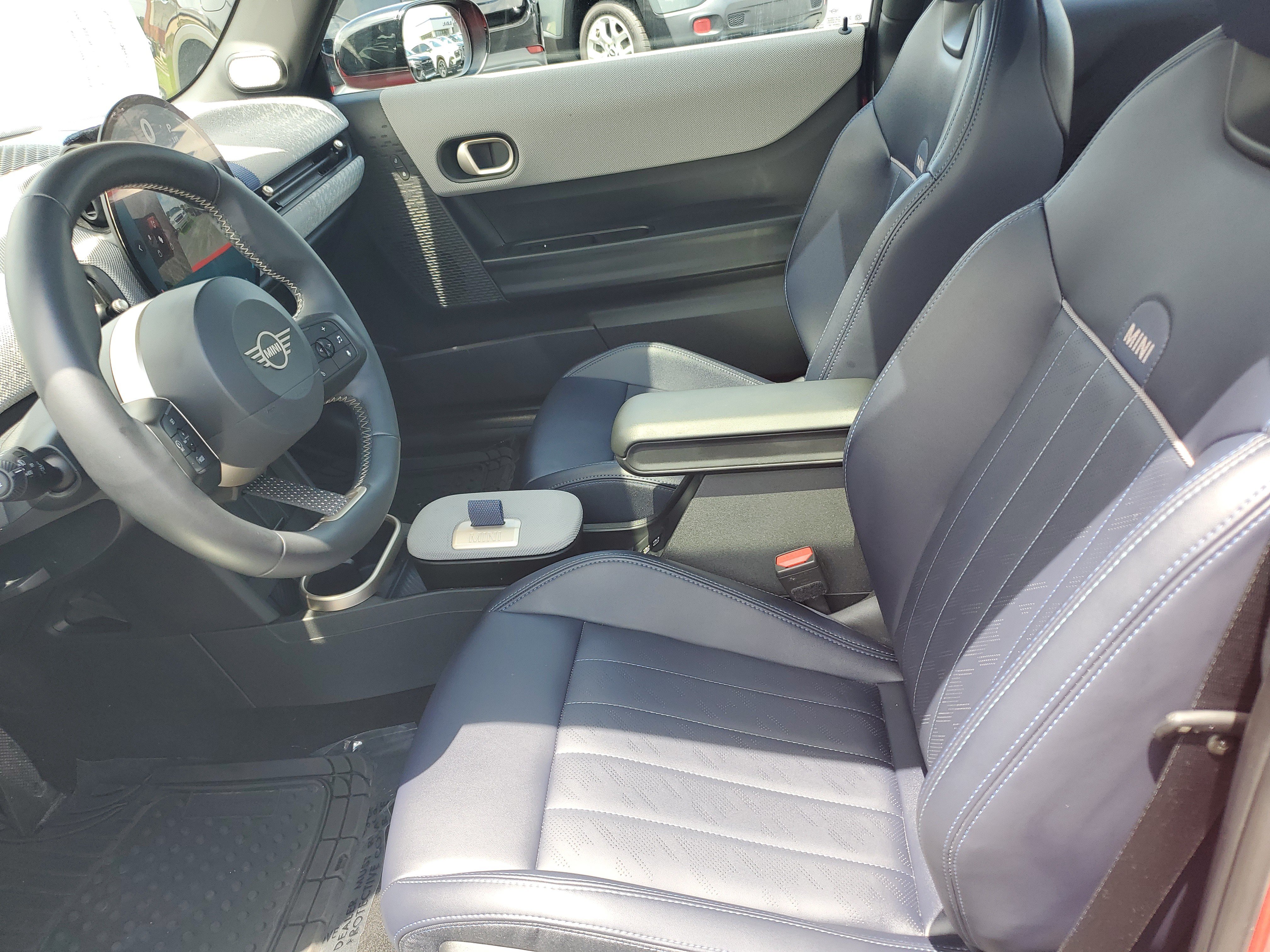 Used 2025 MINI Cooper S FWD image 14