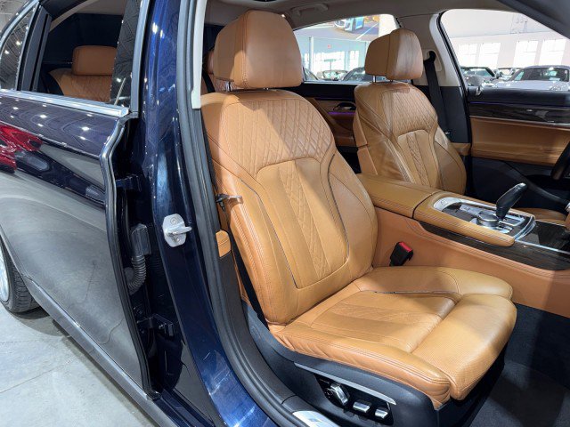 Used 2016 BMW 750i xDrive AWD/4WD image 65