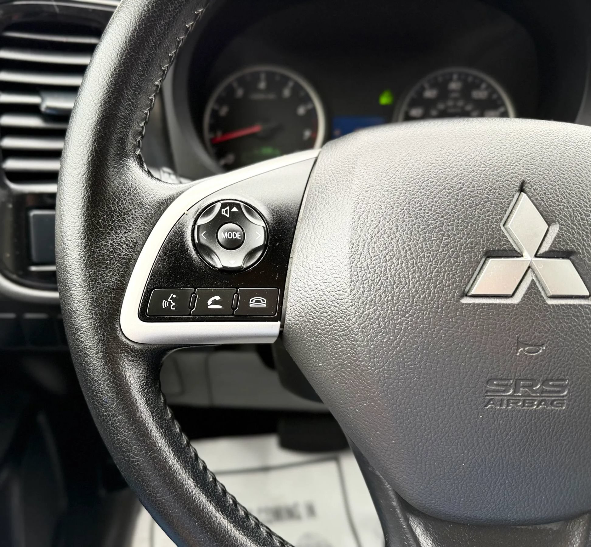 Used 2015 Mitsubishi Outlander ES FWD image 13