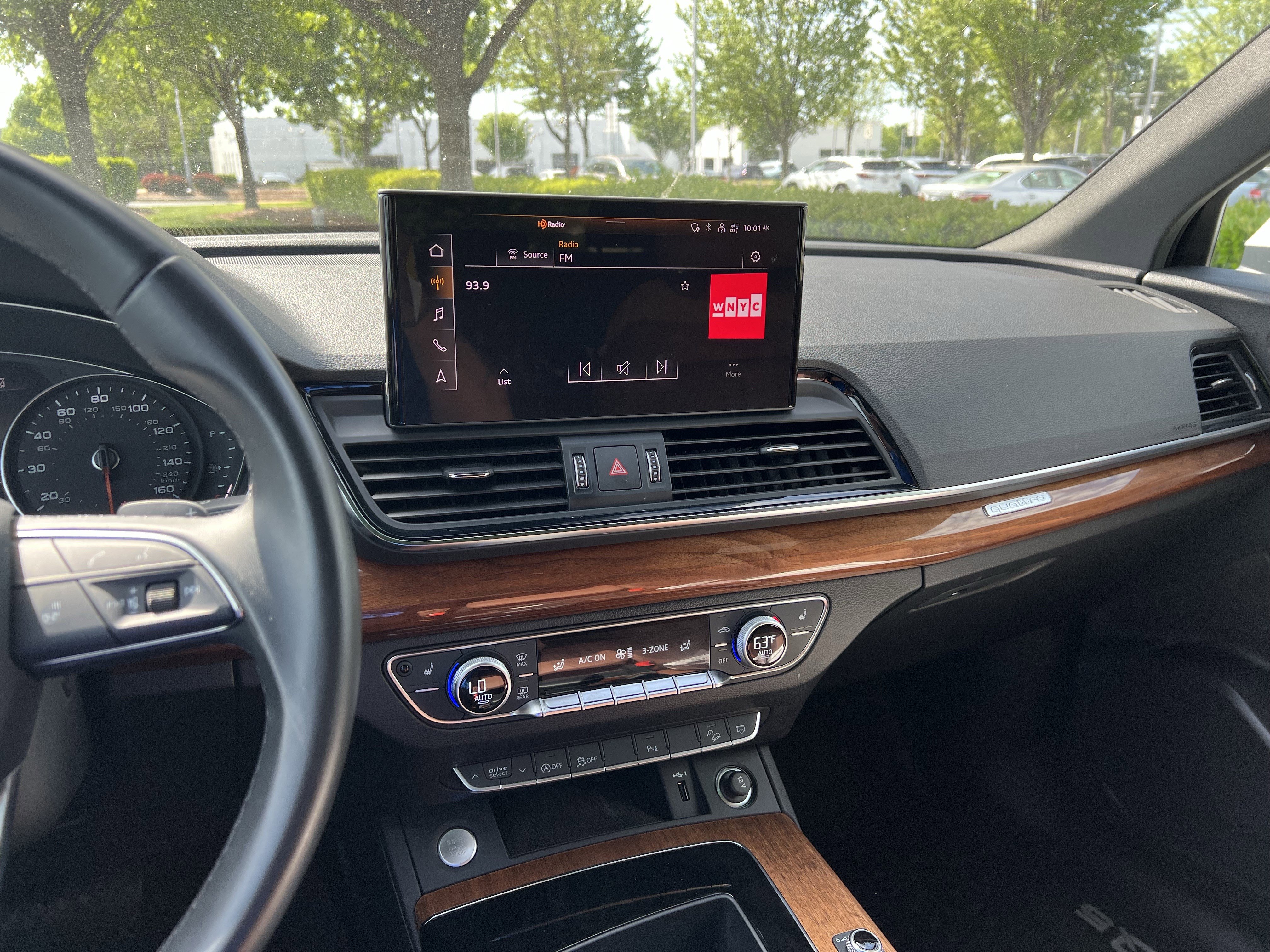 Used 2023 Audi Q5 2.0T Premium w/ Convenience Package image 18