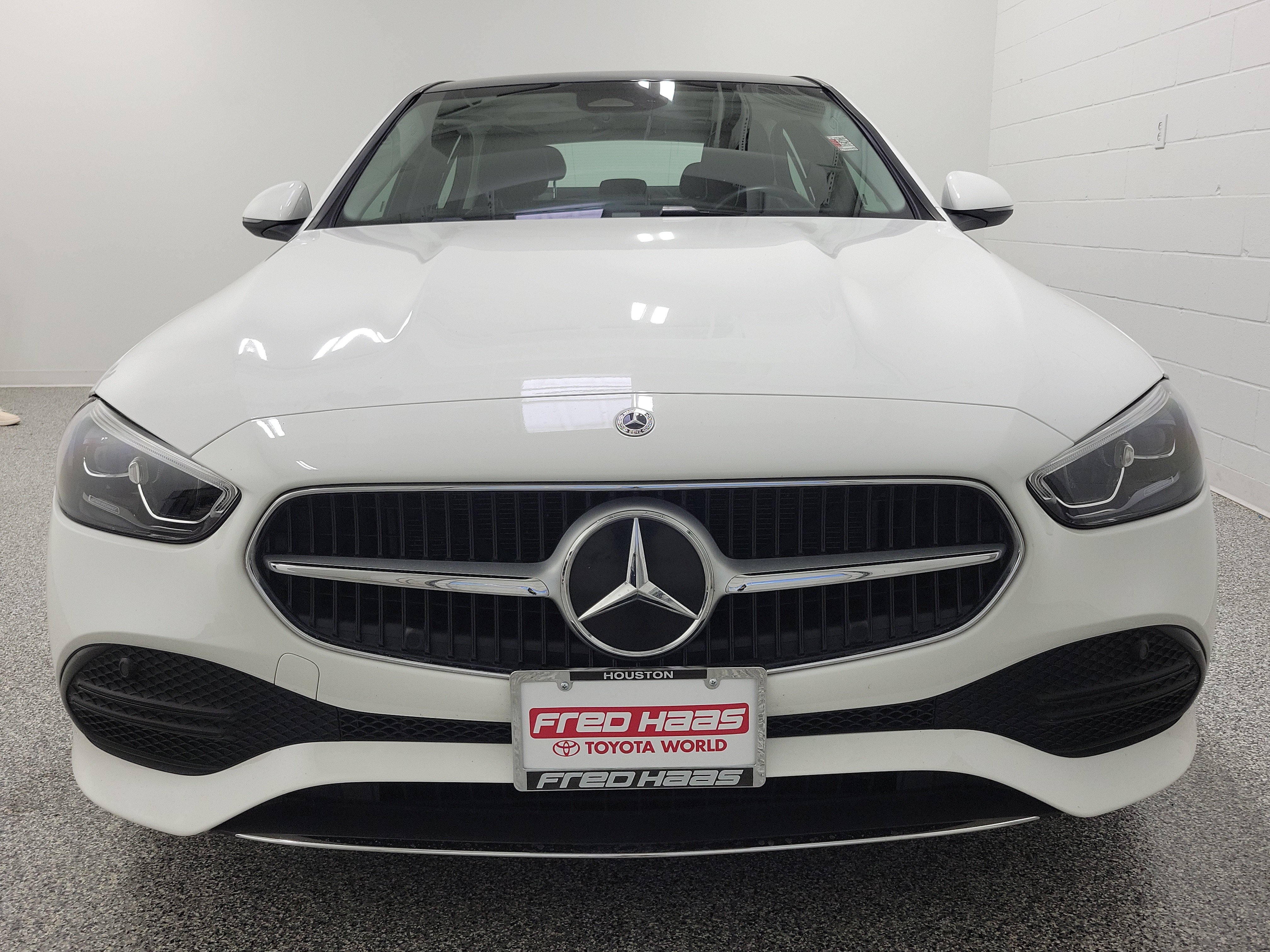 Used 2025 Mercedes-Benz C 300 Sedan image 6