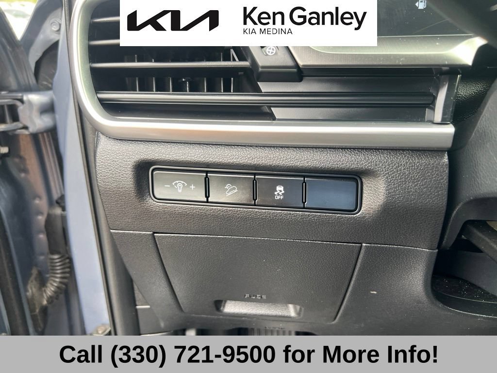 Used 2024 Kia Telluride LX FWD image 27