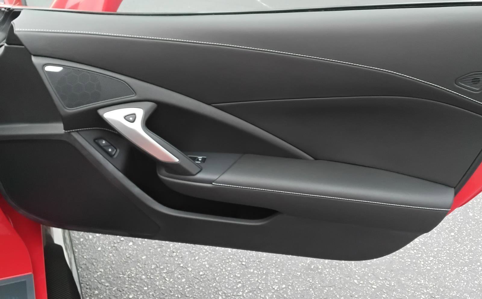 Used 2015 Chevrolet Corvette Z06 w/ 3LZ Preferred Equipment Group image 21