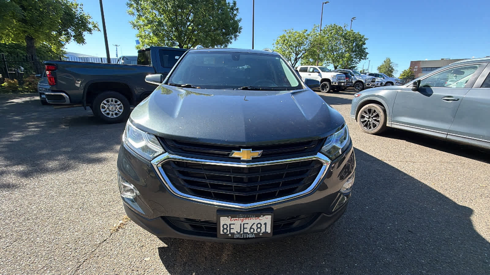 Used 2018 Chevrolet Equinox LT w/ LPO, Hit The Road Package FWD image 2