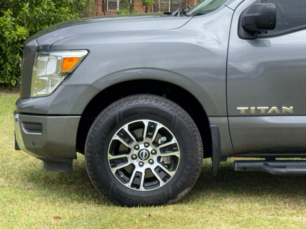 Used 2023 Nissan Titan SV w/ SV Convenience Package image 56