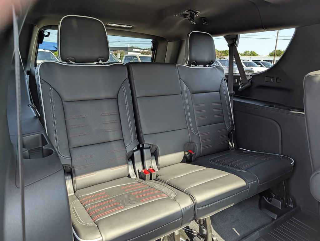 New 2026 GMC Yukon XL AT4 Ultimate w/ LPO, Floor Liner Package AWD/4WD image 32