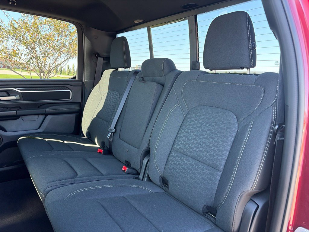Used 2025 RAM 1500 Big Horn AWD/4WD image 38