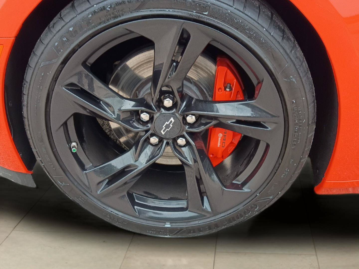 Used 2020 Chevrolet Camaro SS RWD image 78
