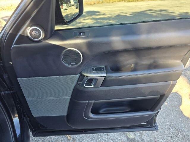 Used 2017 Land Rover Range Rover Sport HSE Dynamic image 16