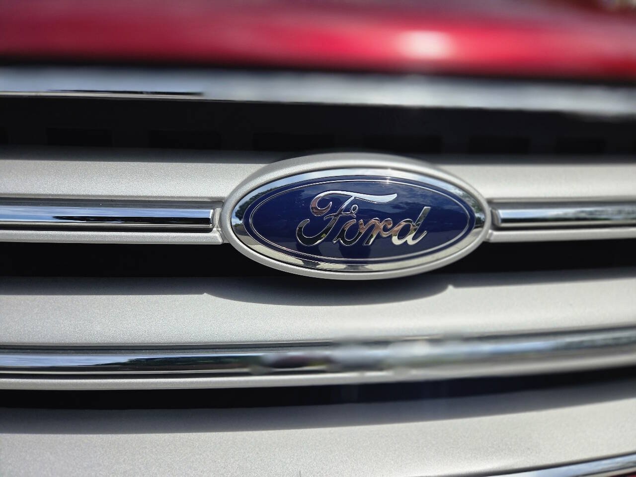 Used 2017 Ford Escape Titanium w/ Equipment Group 301A AWD/4WD image 23