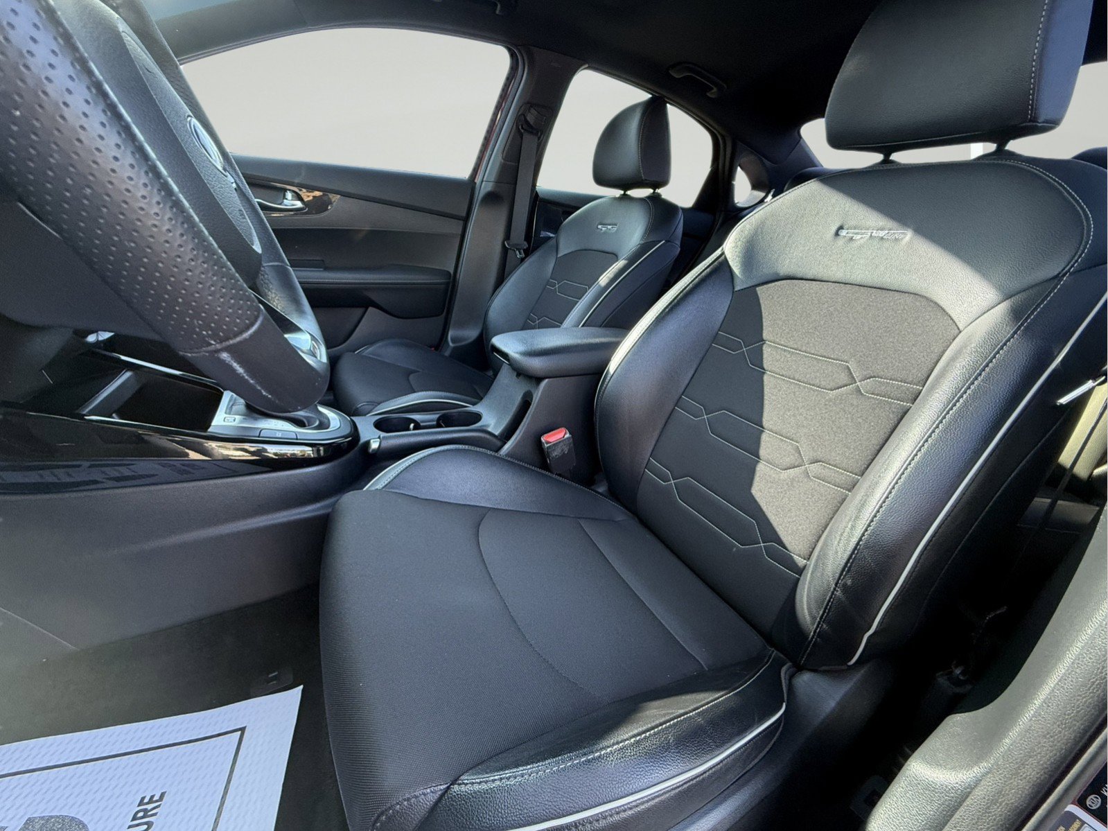 Used 2021 Kia Forte GT-Line w/ GT-Line Premium Package image 4