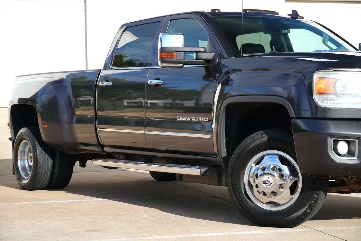 Used 2016 GMC Sierra 3500 Denali w/ Duramax Plus Package AWD/4WD image 19