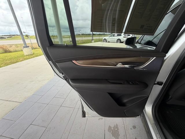 Used 2020 Cadillac XT6 Premium Luxury w/ Platinum Package FWD image 29