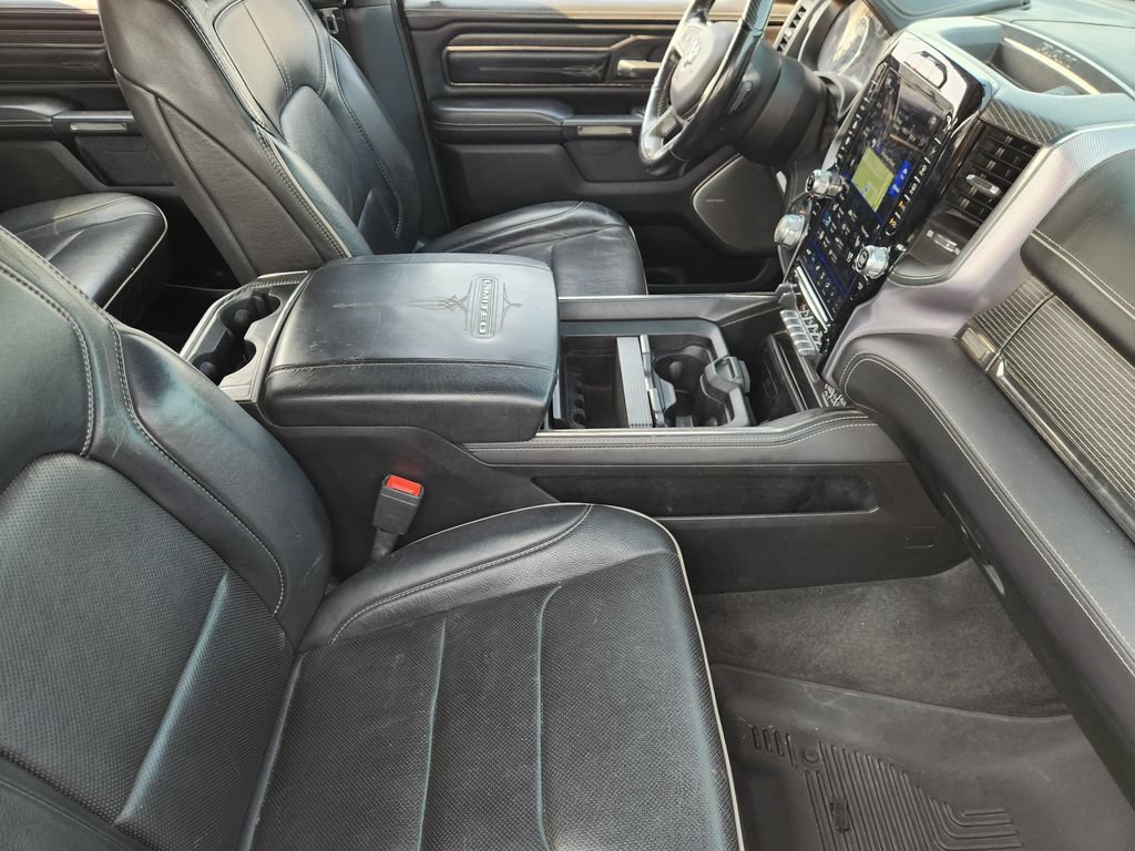 Used 2020 RAM 1500 Limited w/ Black Appearance Package AWD/4WD image 10