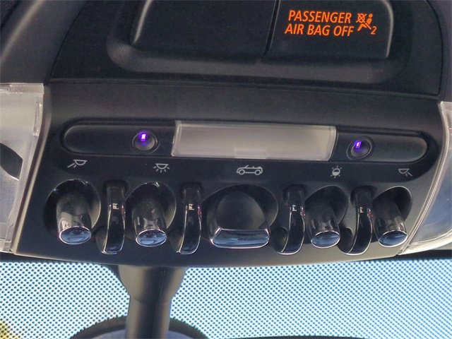 Used 2018 MINI Cooper S image 23