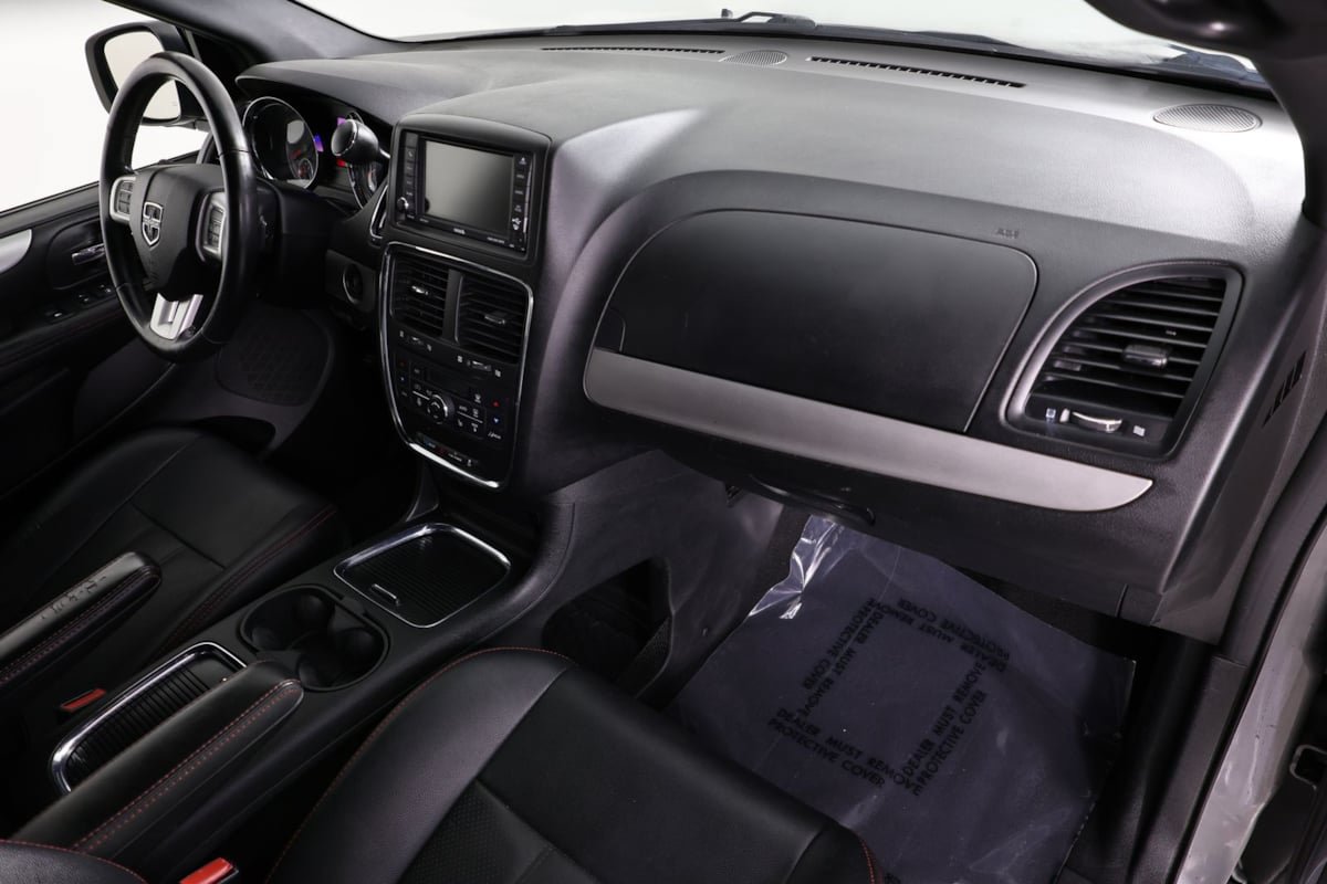 Used 2019 Dodge Grand Caravan GT FWD image 29