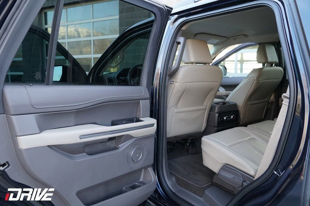 Used 2021 Ford Expedition XLT image 29