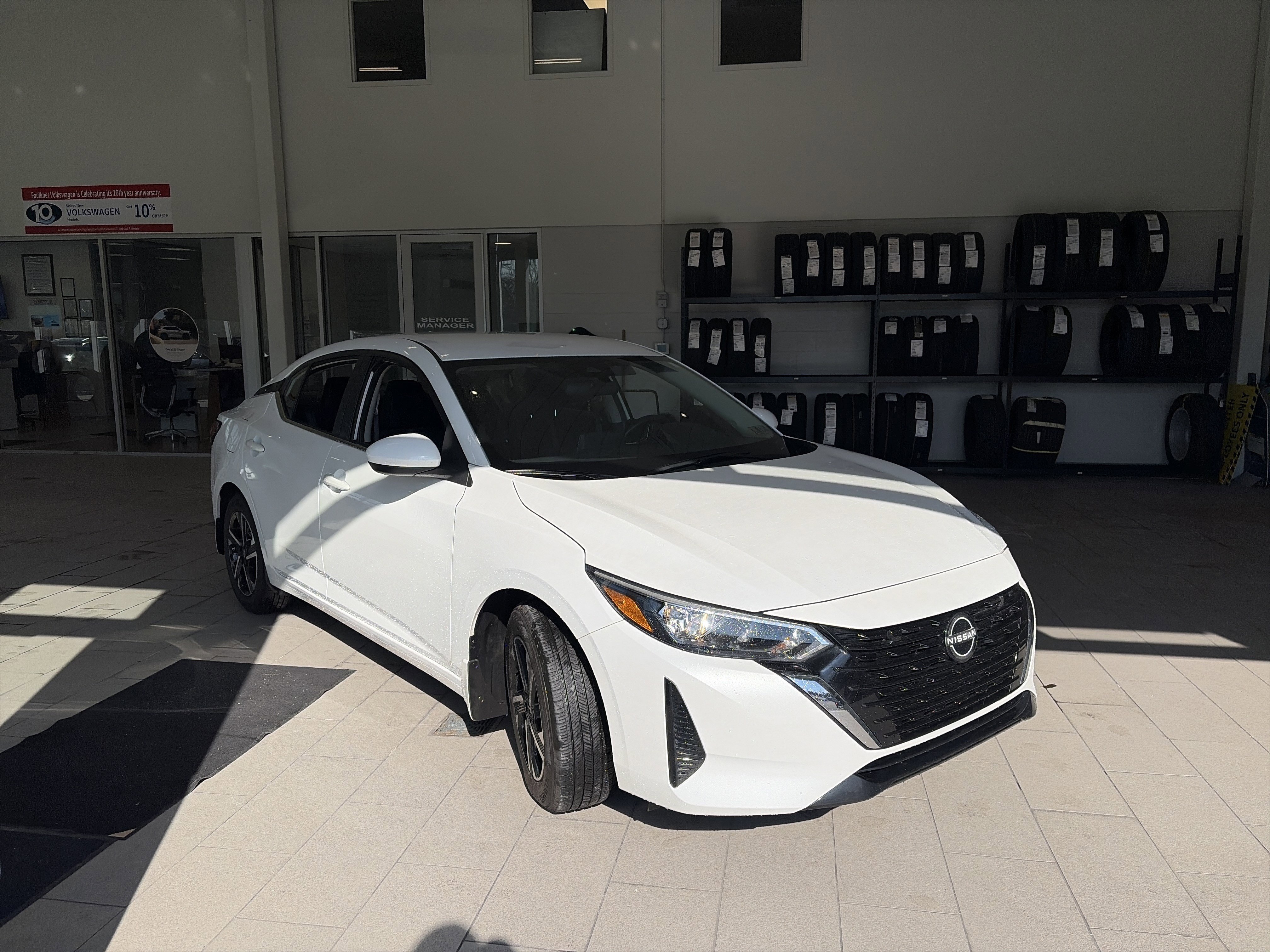 Used 2024 Nissan Sentra SV image 3
