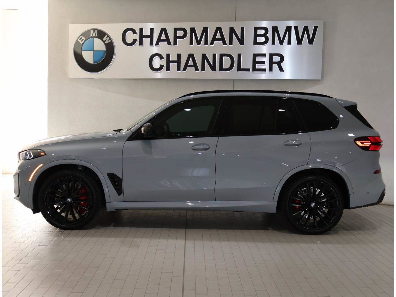 Used 2026 BMW X5 M60i AWD/4WD image 3