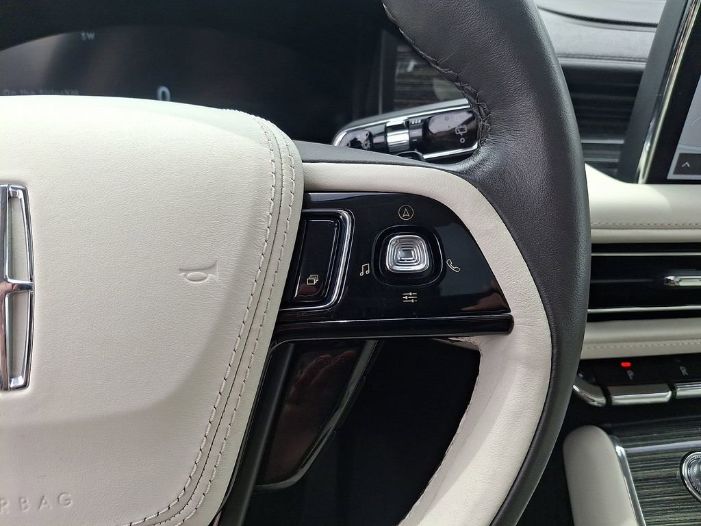 Certified 2023 Lincoln Aviator Black Label w/ Dynamic Handling Package AWD/4WD image 24
