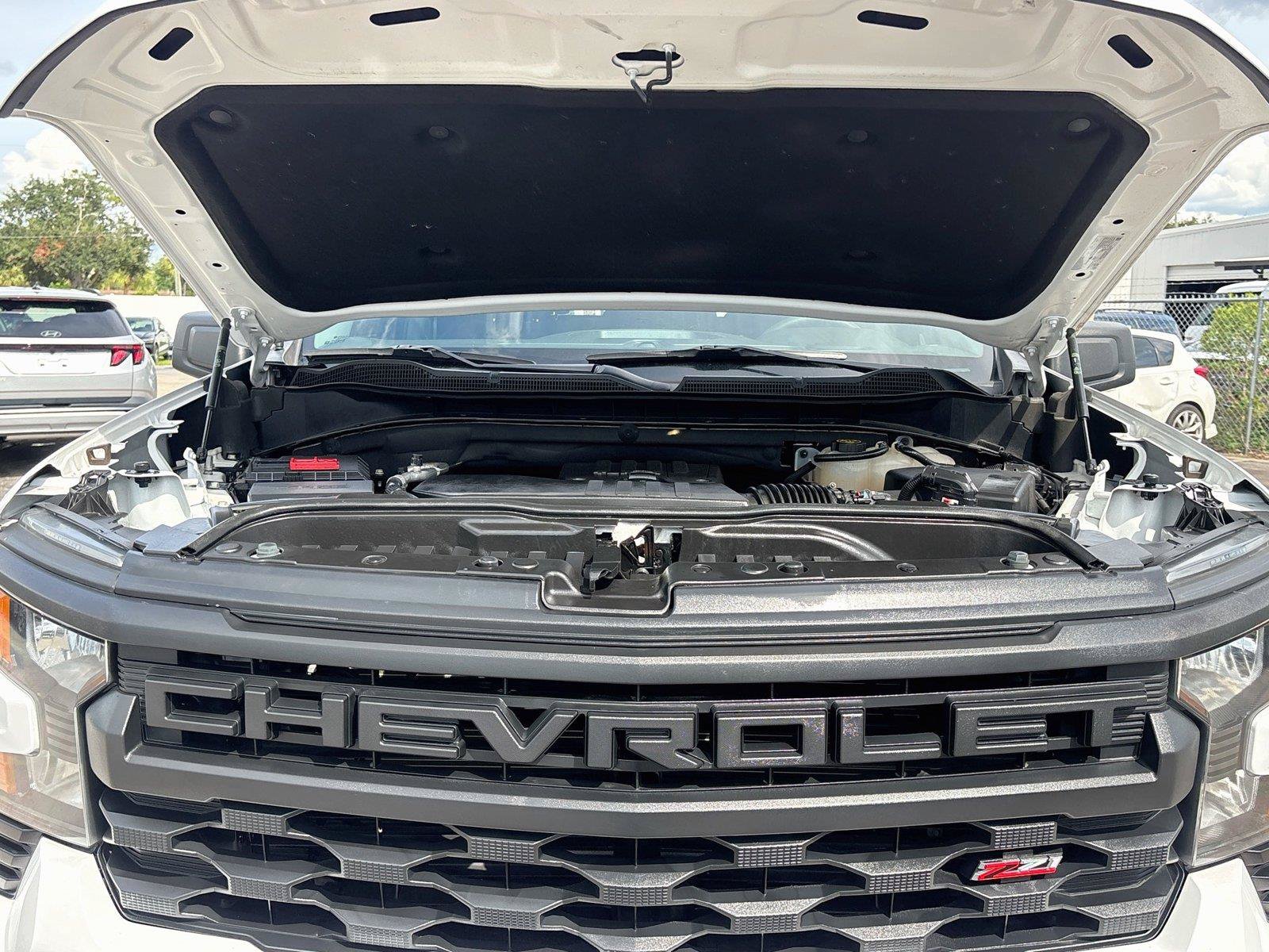 Used 2023 Chevrolet Silverado 1500 Custom Trail Boss AWD/4WD image 28