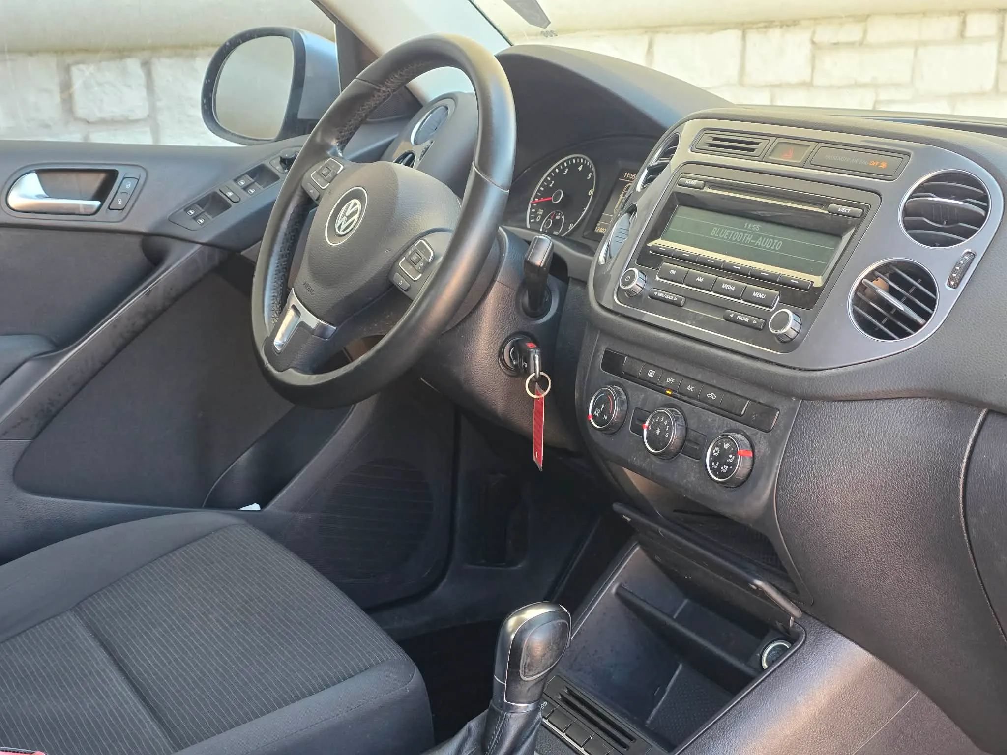 Used 2013 Volkswagen Tiguan S FWD image 18